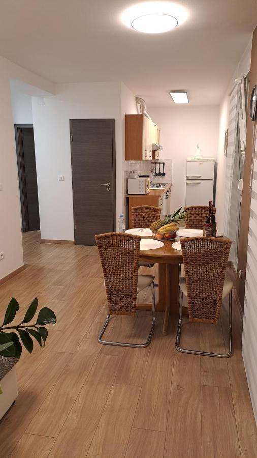 Greenline Pula Apartment ภายนอก รูปภาพ
